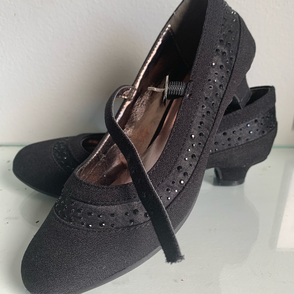 Kenneth Cole Reaction, Kids Size 2, Color Black, Great Condition